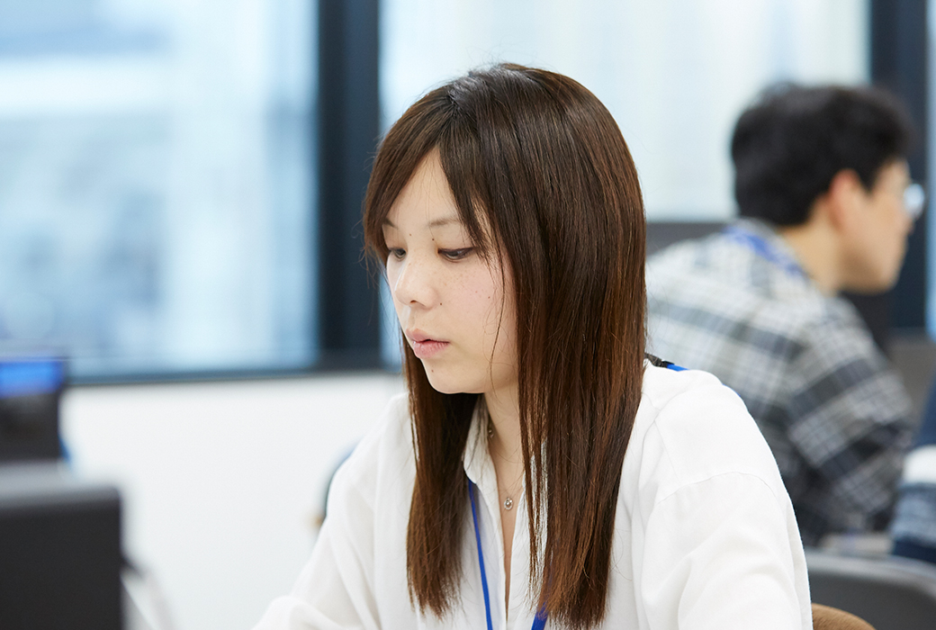 青木友理インタビュー